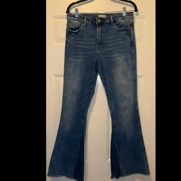 Altar'd State sz.30 flare jeans - Picture 6 of 6